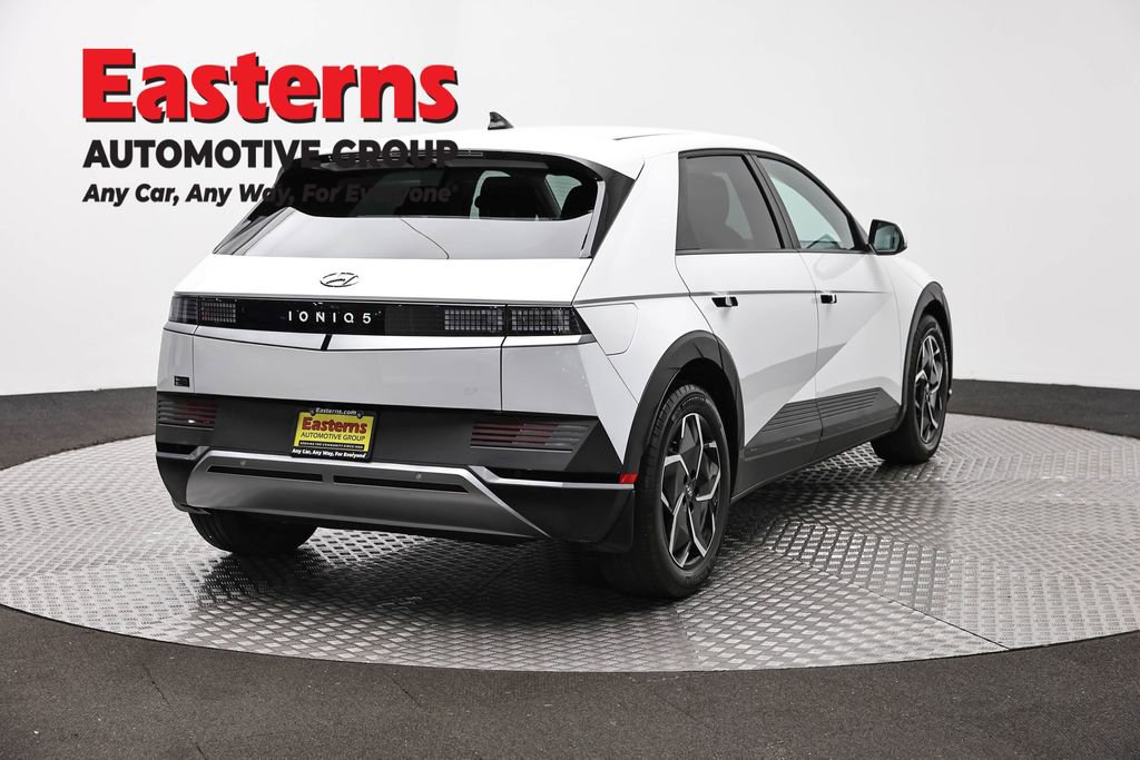 Used 2024 Hyundai Ioniq 5 SE image 5