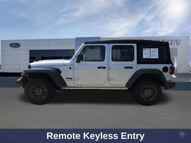 Used 2024 Jeep Wrangler Unlimited Sport AWD/4WD image 6