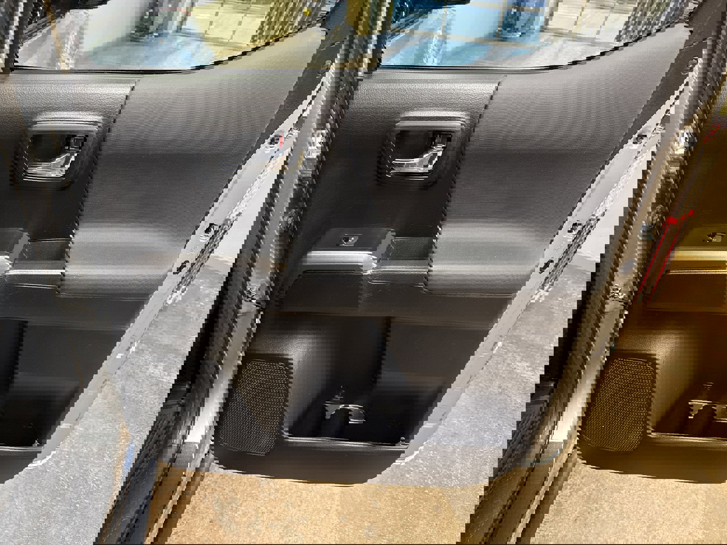 Used 2023 Toyota Tacoma TRD Sport image 28