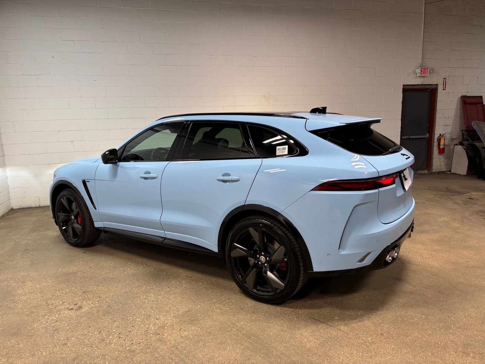 New 2026 Jaguar F-PACE SVR 575 Edition AWD/4WD image 10
