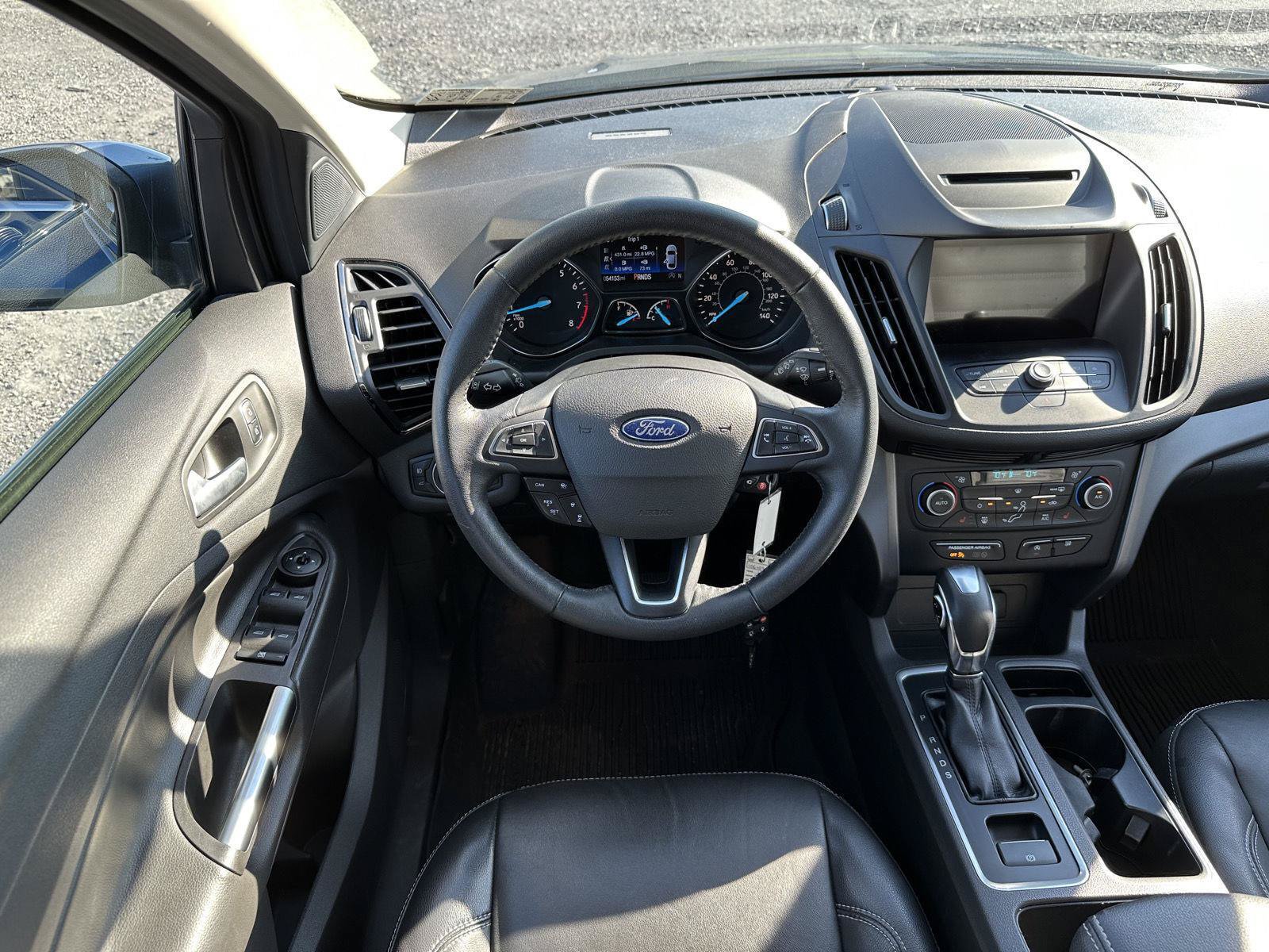 Used 2018 Ford Escape SEL w/ Ford Safe & Smart Package AWD/4WD image 12
