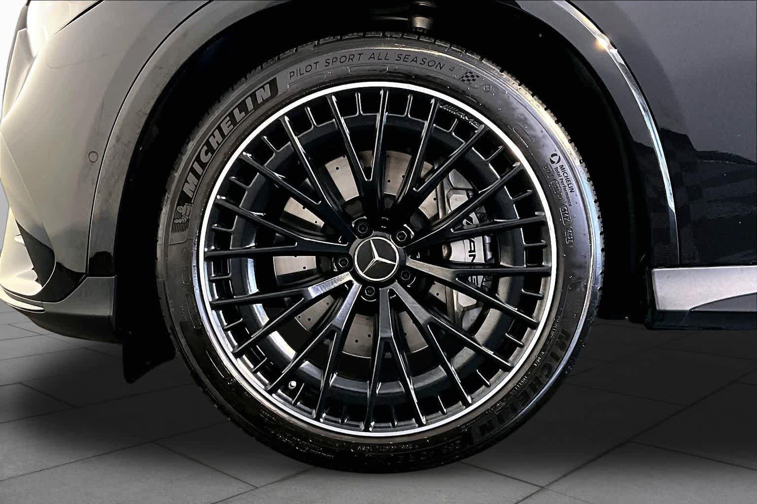 Used 2024 Mercedes-Benz GLC 43 AMG 4MATIC image 11