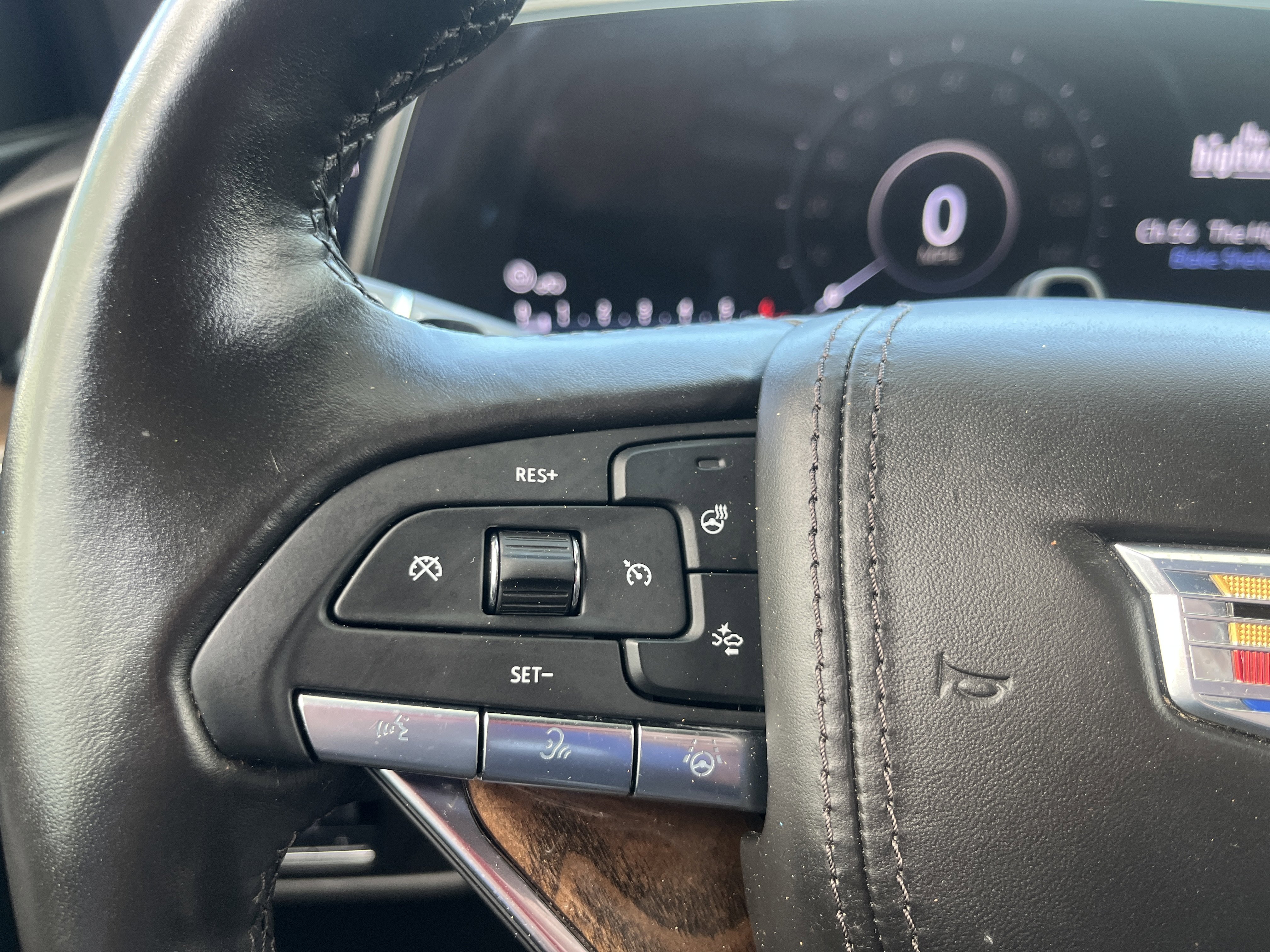 Used 2023 Cadillac Escalade Sport Platinum w/ LPO, ONYX Package image 20