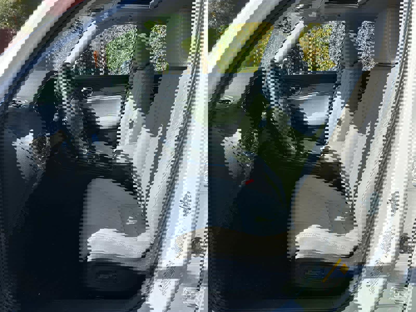 New 2025 Acura Integra image 11