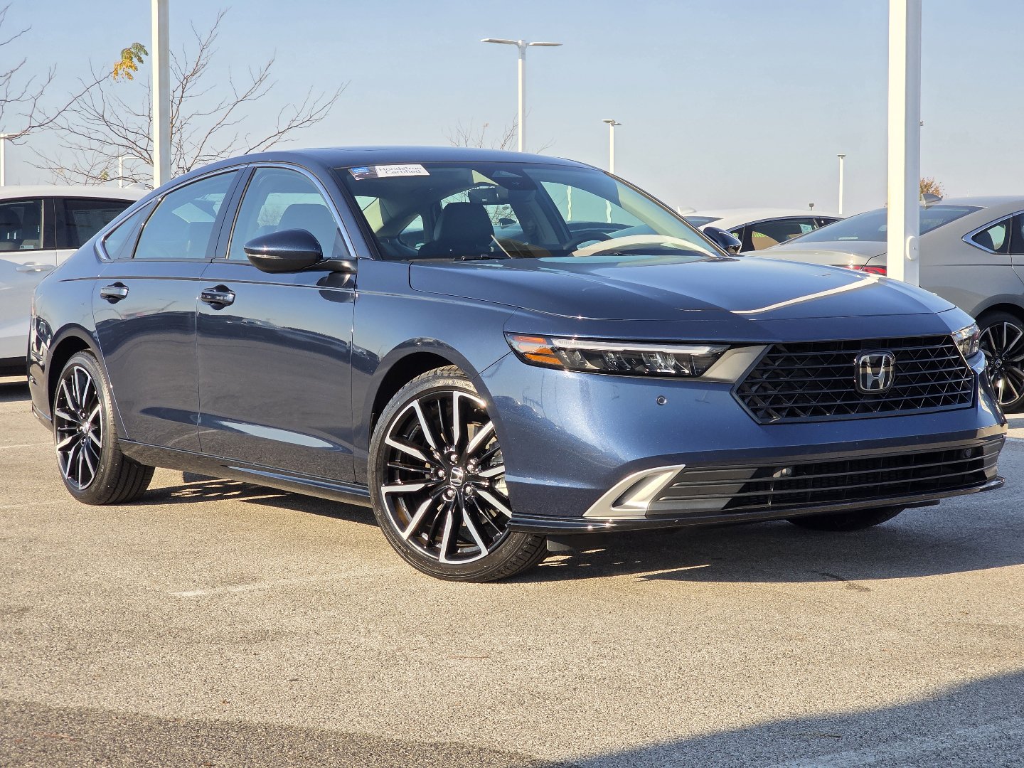 Used 2024 Honda Accord Touring image 2