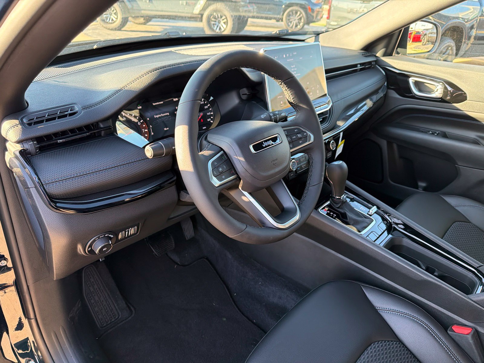 New 2027 Jeep Compass Latitude AWD/4WD image 10