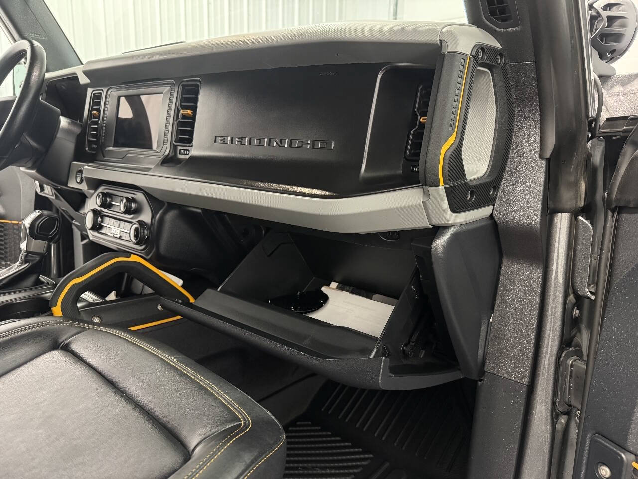 Used 2022 Ford Bronco Badlands w/ Sasquatch Package AWD/4WD image 16