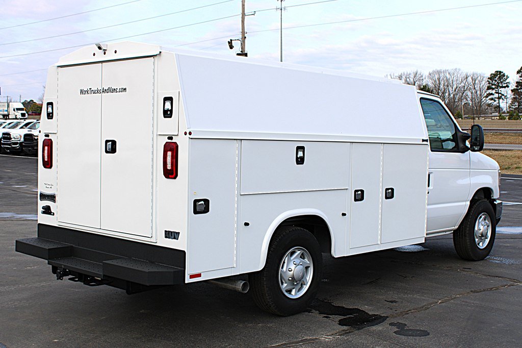 Used 2025 Ford E-350 and Econoline 350 Super Duty w/ Power Equipment Group RWD image 5