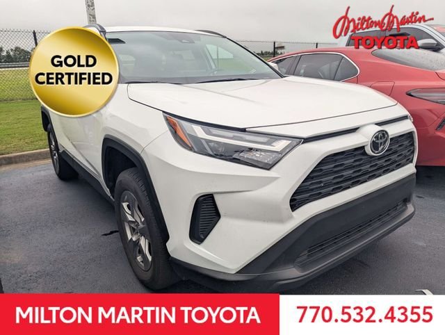 Used 2025 Toyota RAV4 XLE FWD image 1