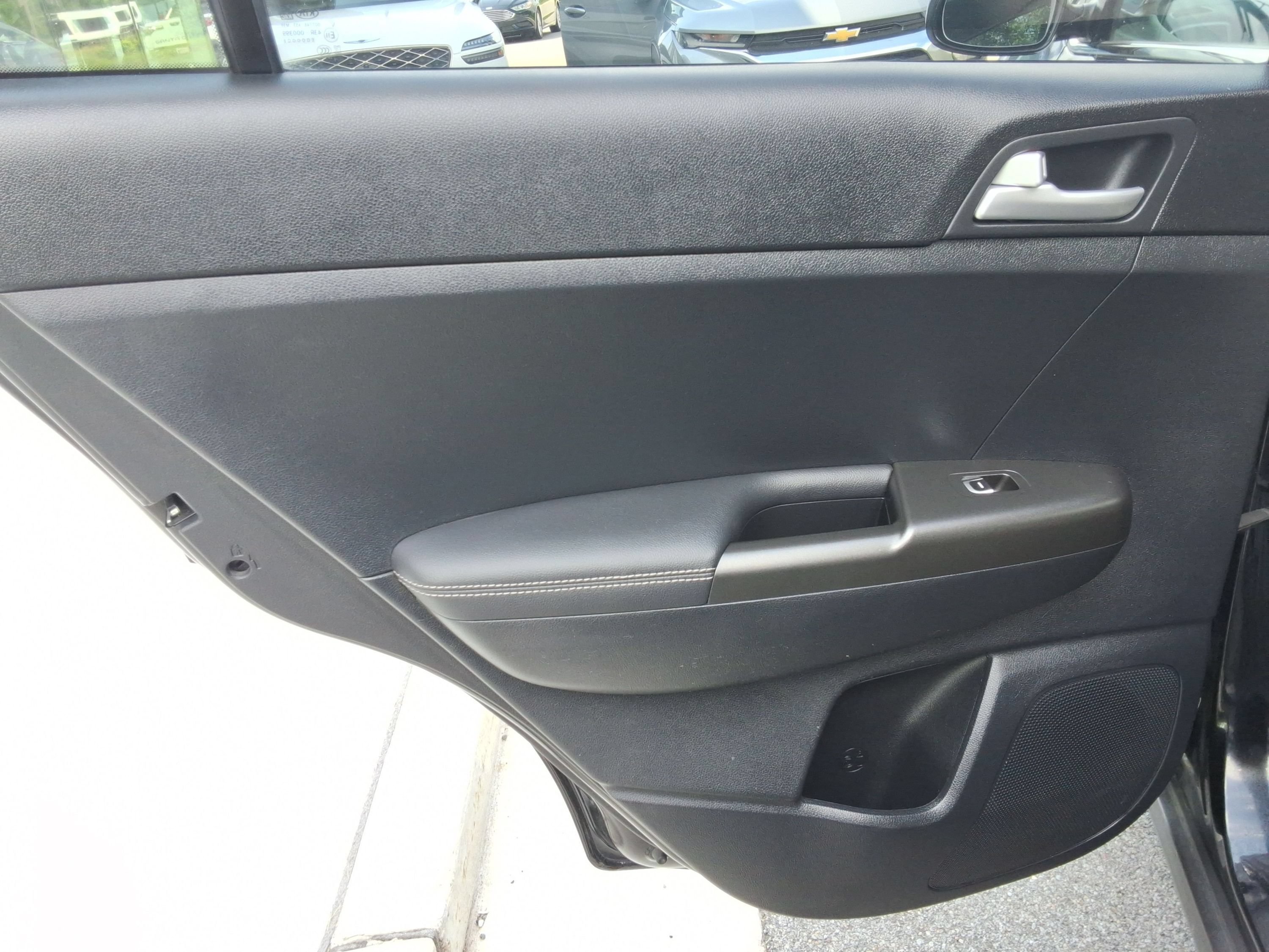 Used 2021 Kia Sportage LX FWD image 23