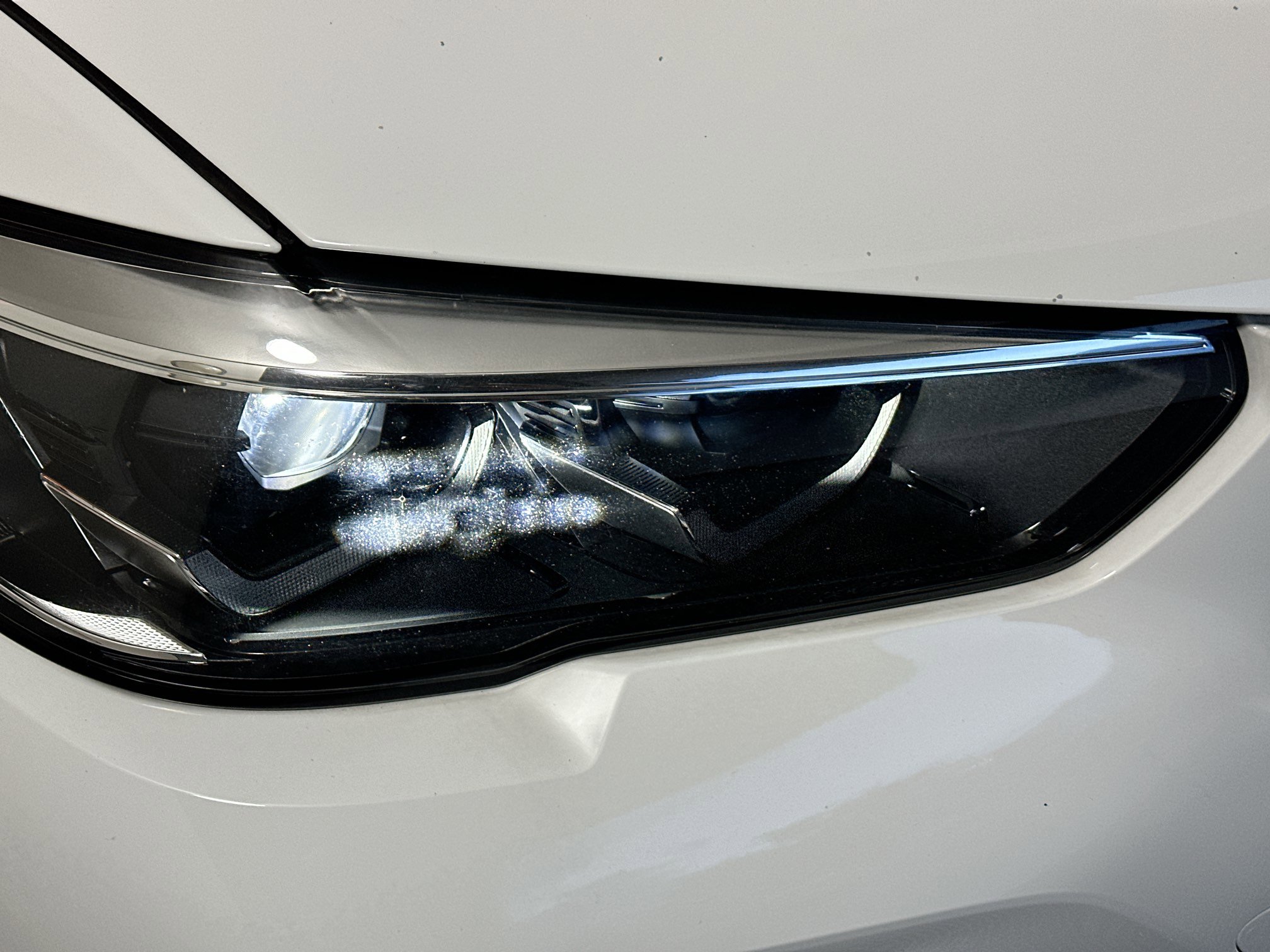 Used 2023 BMW X5 xDrive45e image 9