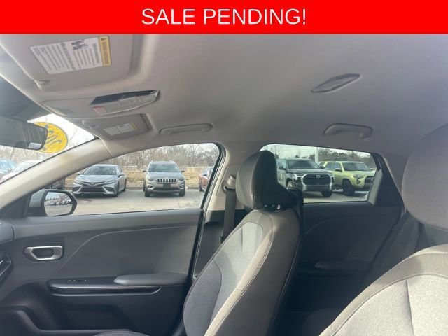 Used 2025 Kia K4 LXS image 24