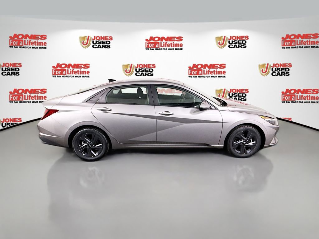 Used 2021 Hyundai Elantra SEL image 15