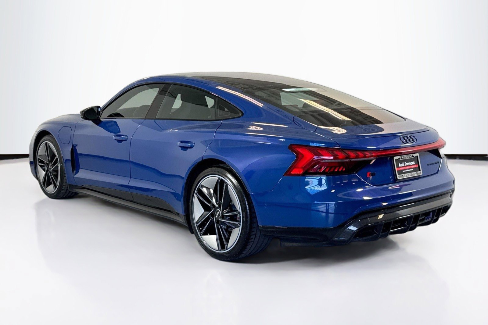 Used 2023 Audi RS e-tron GT w/ Ceramic Brake Package image 7