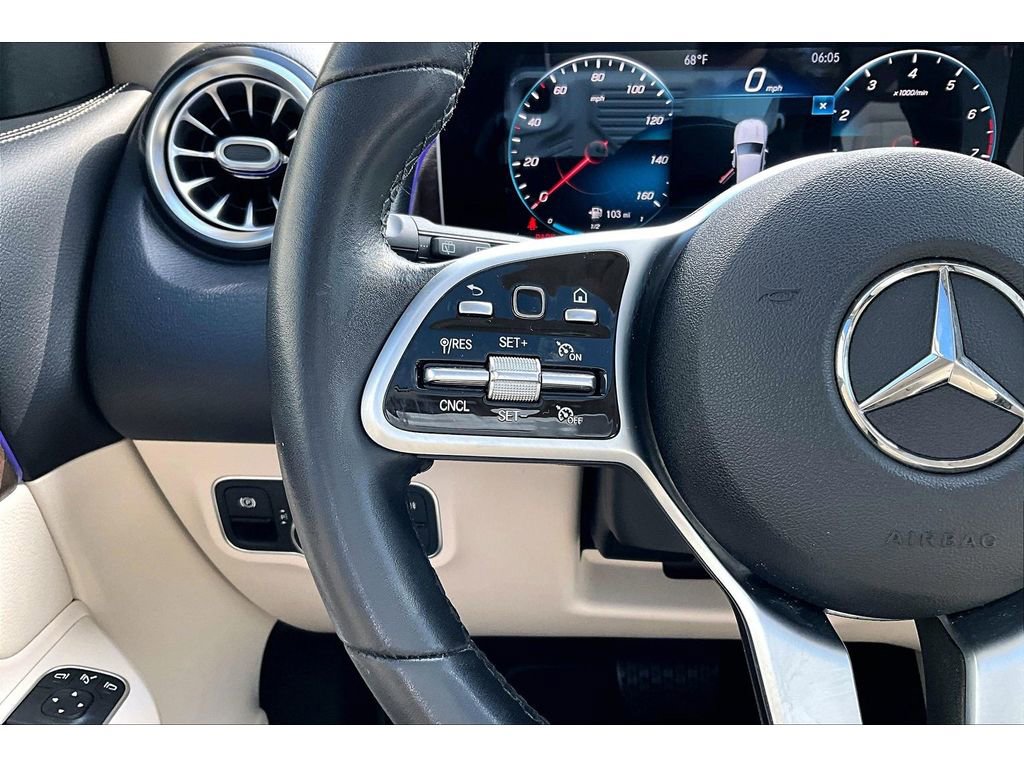 Used 2020 Mercedes-Benz GLB 250 w/ Premium Package image 18