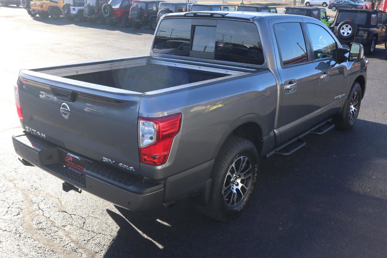 Used 2021 Nissan Titan SV w/ SV Convenience Package AWD/4WD image 13