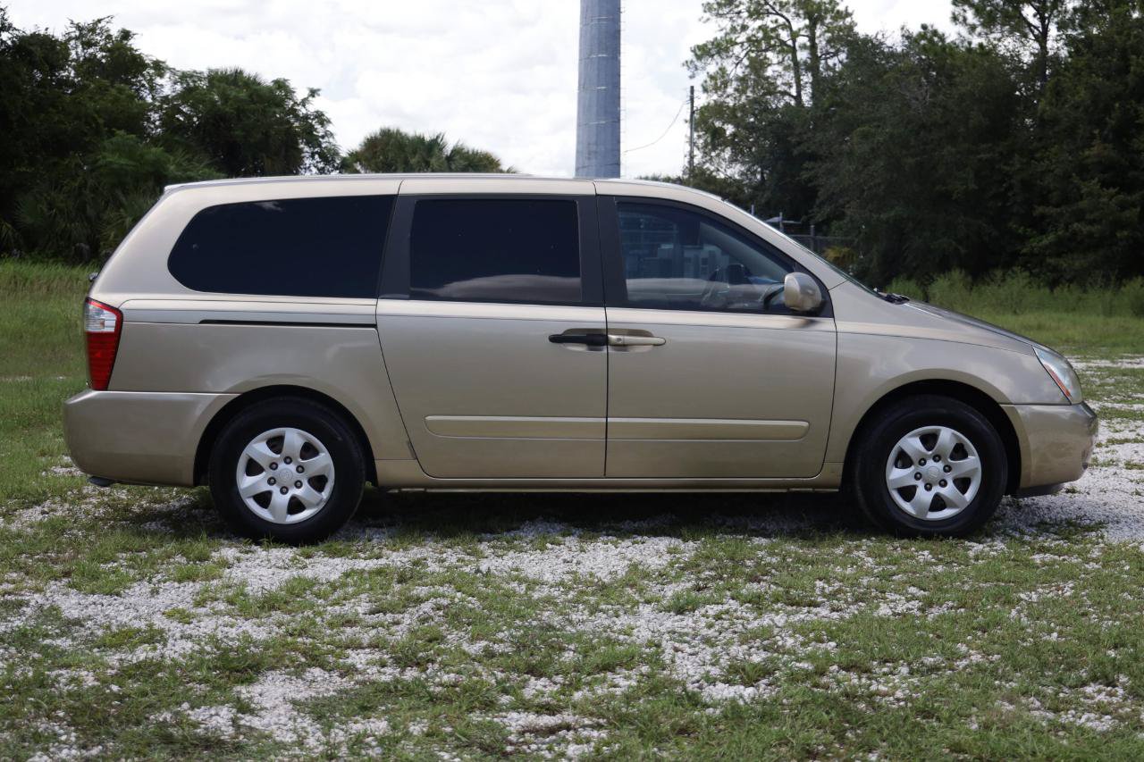 Used 2006 Kia Sedona EX FWD image 13