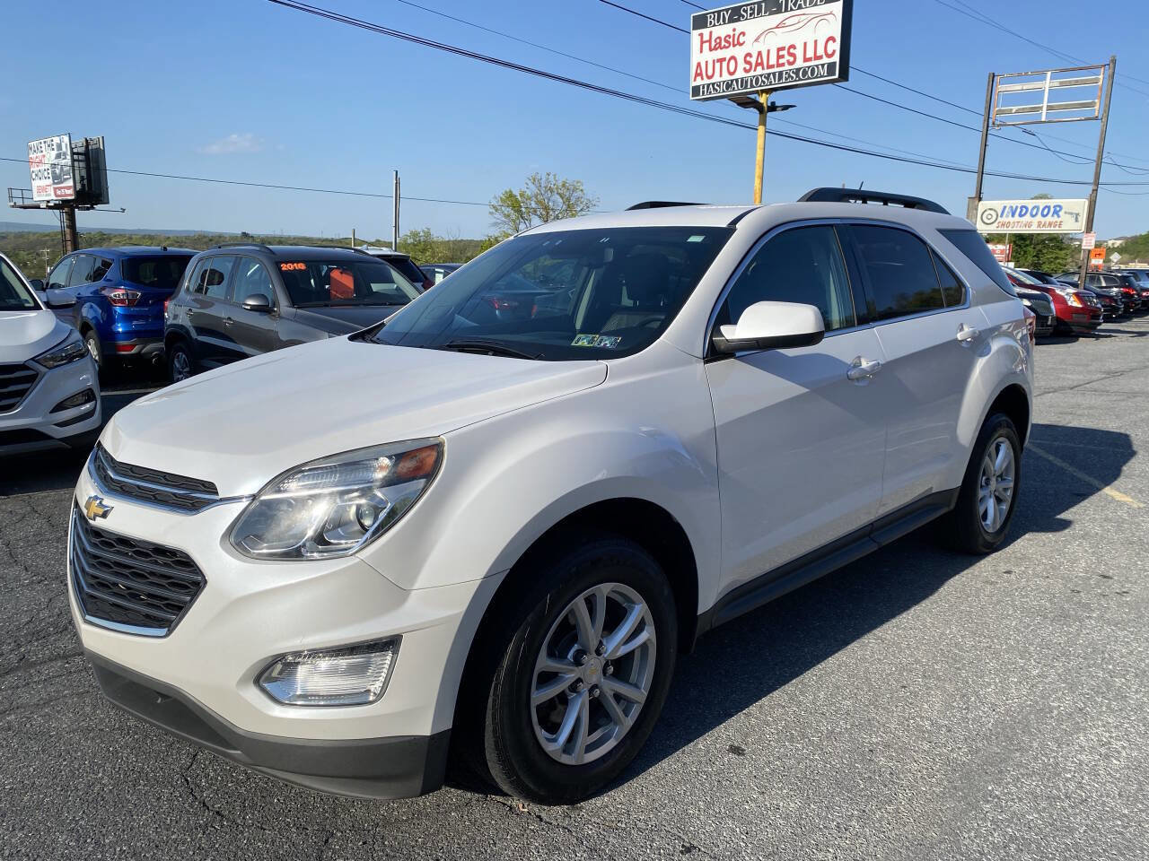 Used 2017 Chevrolet Equinox LT w/ Convenience Package AWD/4WD image 1