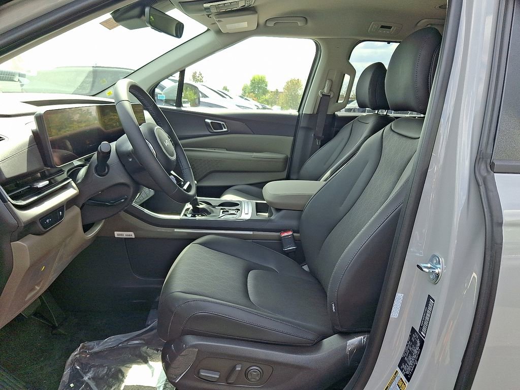 New 2026 Kia Carnival EX image 11