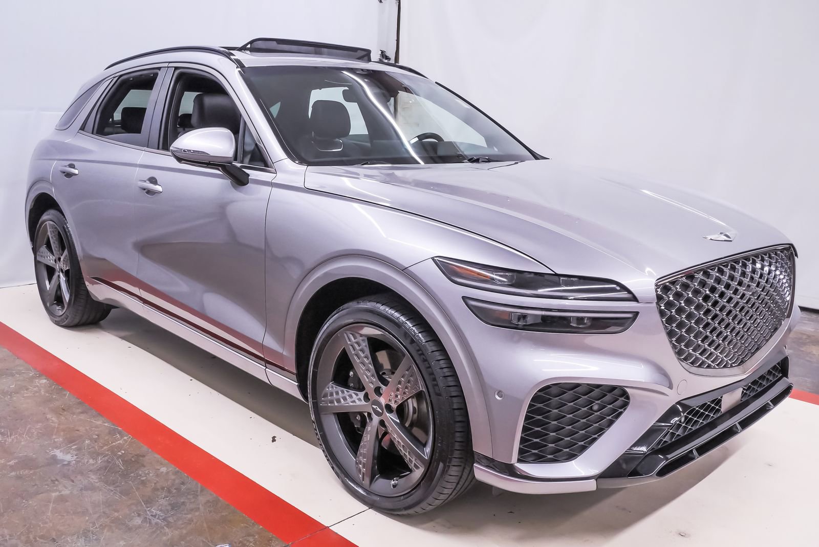 Used 2023 Genesis GV70 2.5T Sport Prestige w/ Sport Prestige Package image 5