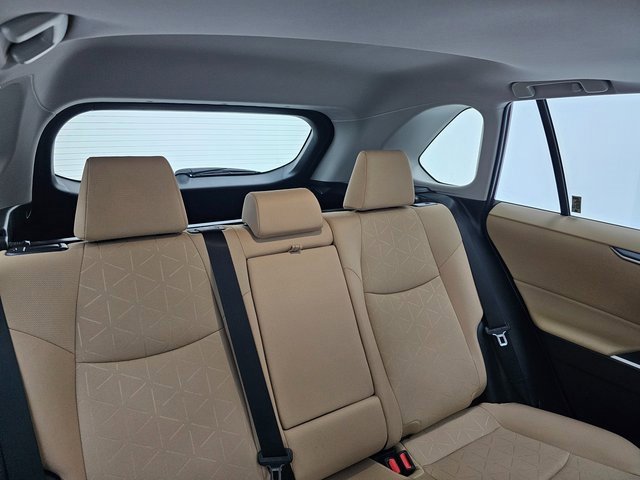Used 2025 Toyota RAV4 XLE Premium image 34