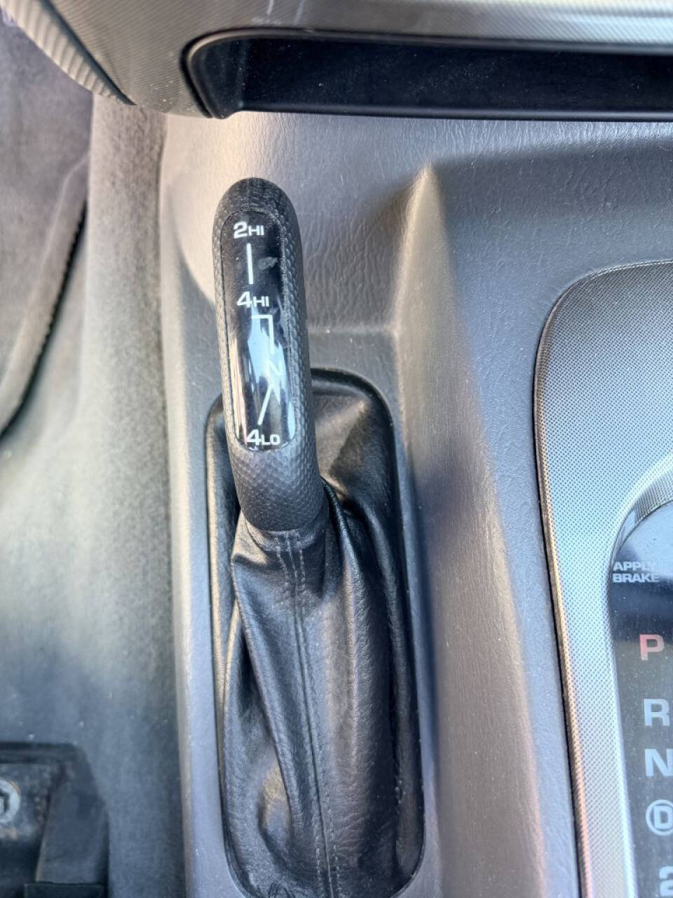 Used 2006 Jeep Liberty Renegade AWD/4WD image 19
