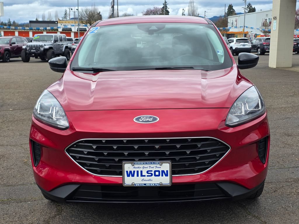 Used 2022 Ford Escape SE w/ SE Sport Appearance Package AWD/4WD image 6