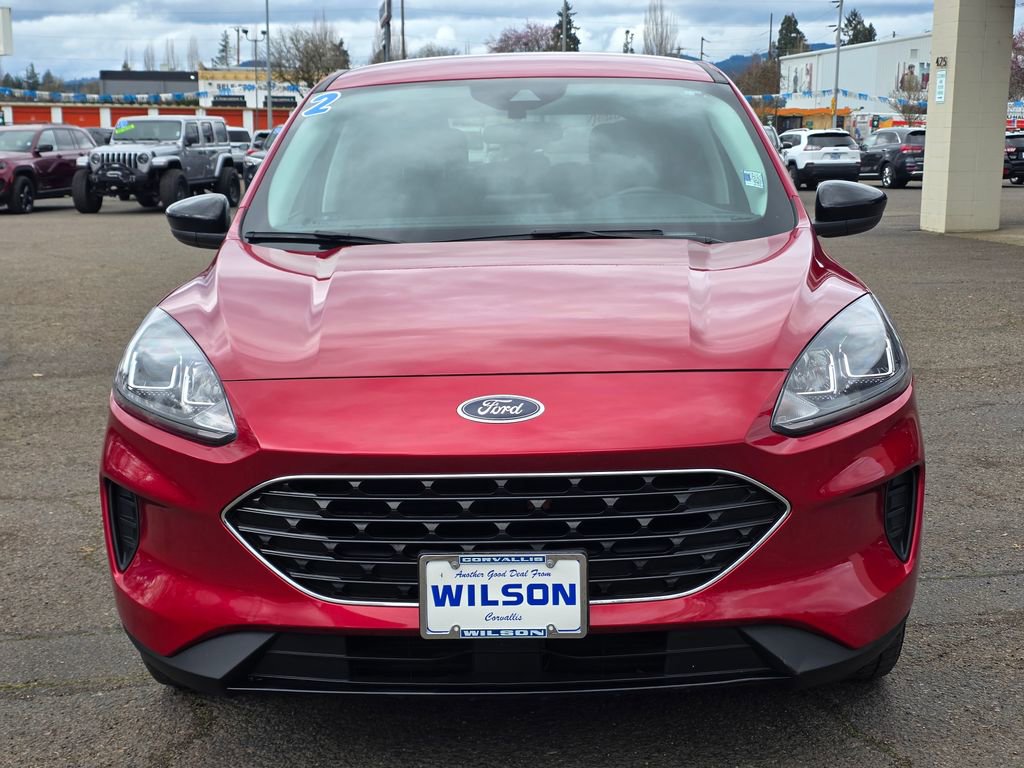 Used 2022 Ford Escape SE w/ SE Sport Appearance Package image 6