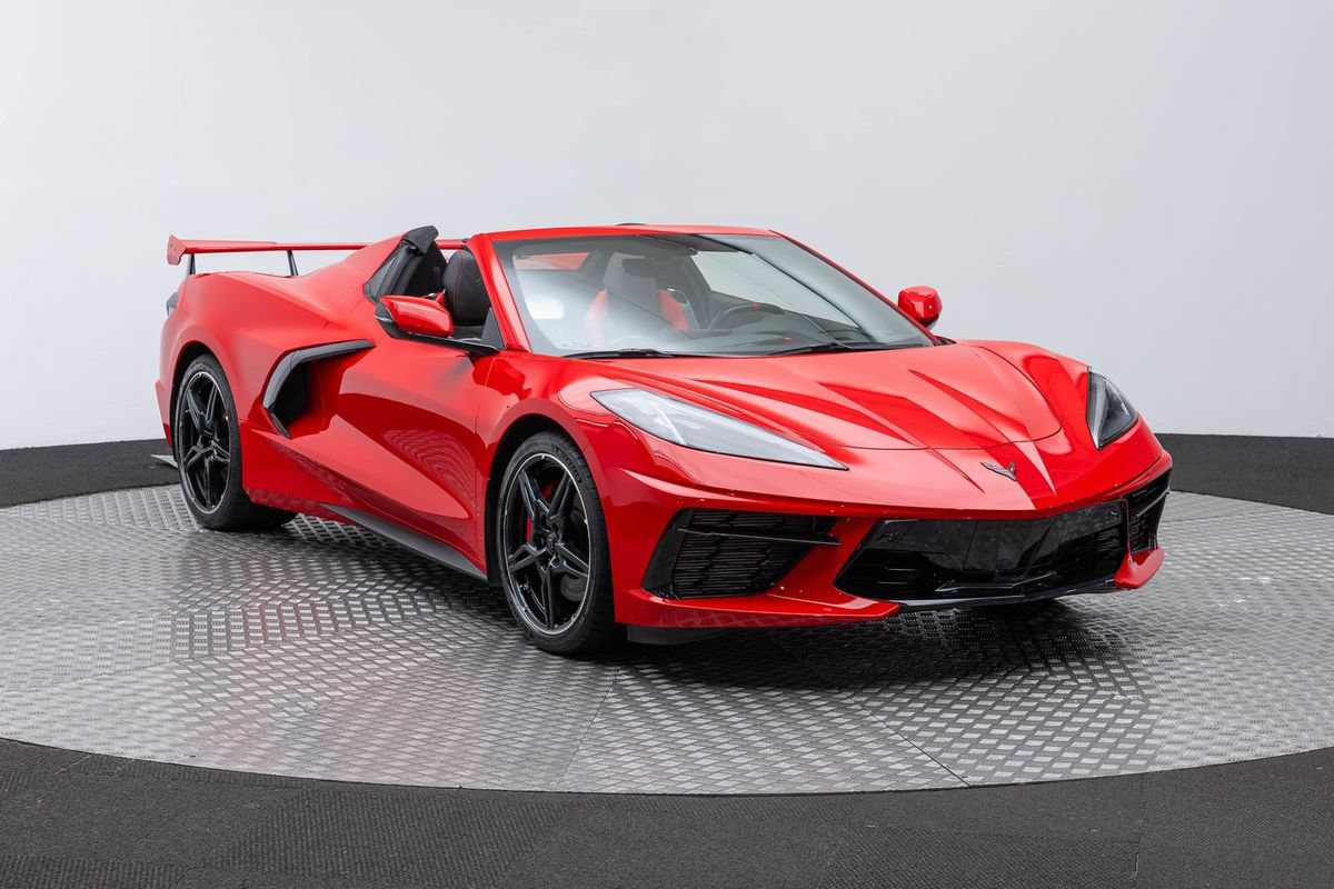 Used 2021 Chevrolet Corvette Stingray Preferred Conv w/ Z51 Performance Package RWD image 4
