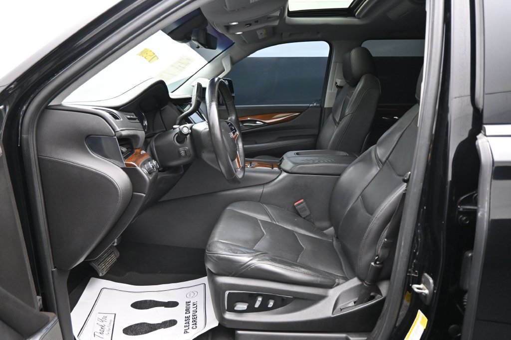 Used 2018 Cadillac Escalade ESV Premium Luxury AWD/4WD image 9