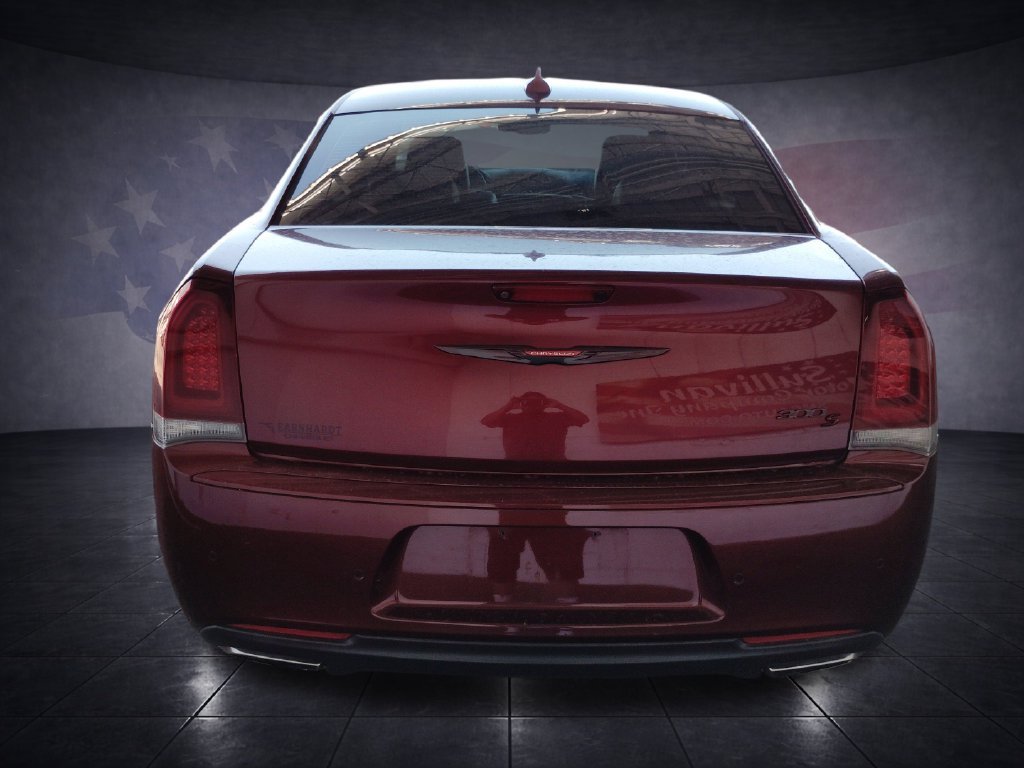 Used 2021 Chrysler 300 S RWD image 4