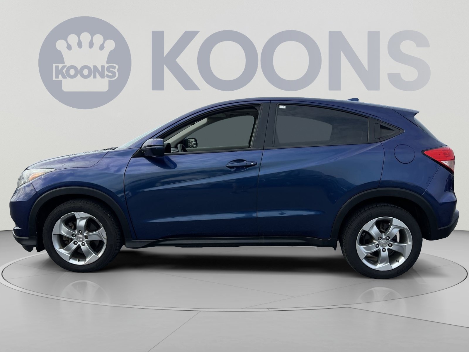 Used 2017 Honda HR-V EX image 2