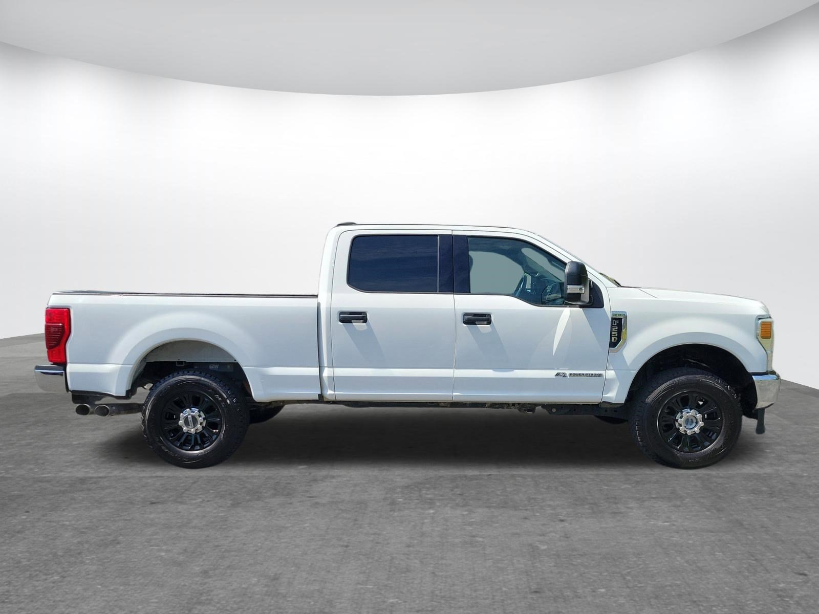 Used 2022 Ford F250 XLT w/ XLT Value Package image 2