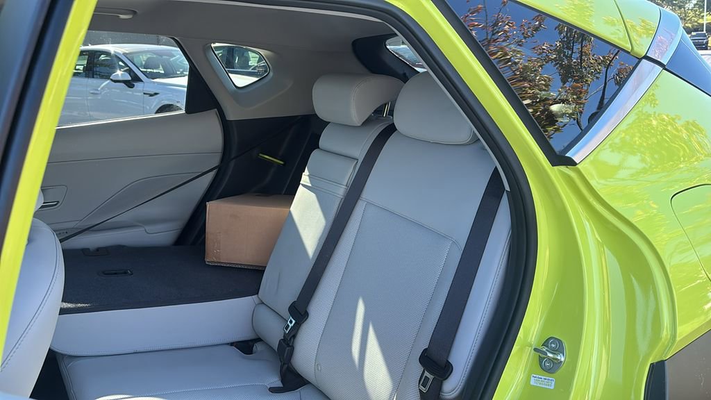 Used 2025 Hyundai Kona Limited image 27