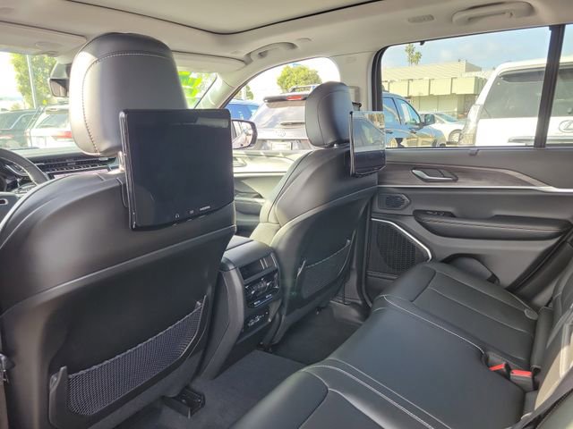 Used 2023 Jeep Grand Cherokee 4WD 4xe w/ Luxury Tech Group II image 13