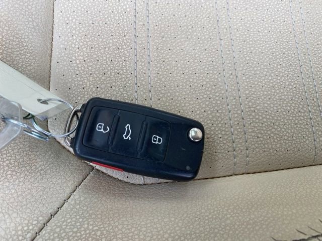 Used 2012 Volkswagen Jetta SEL image 28