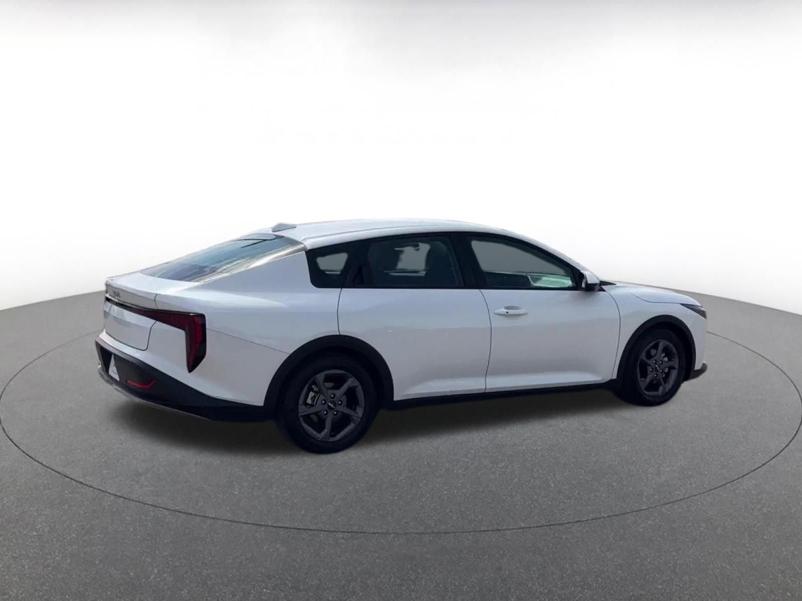 Used 2025 Kia K4 LXS FWD image 15
