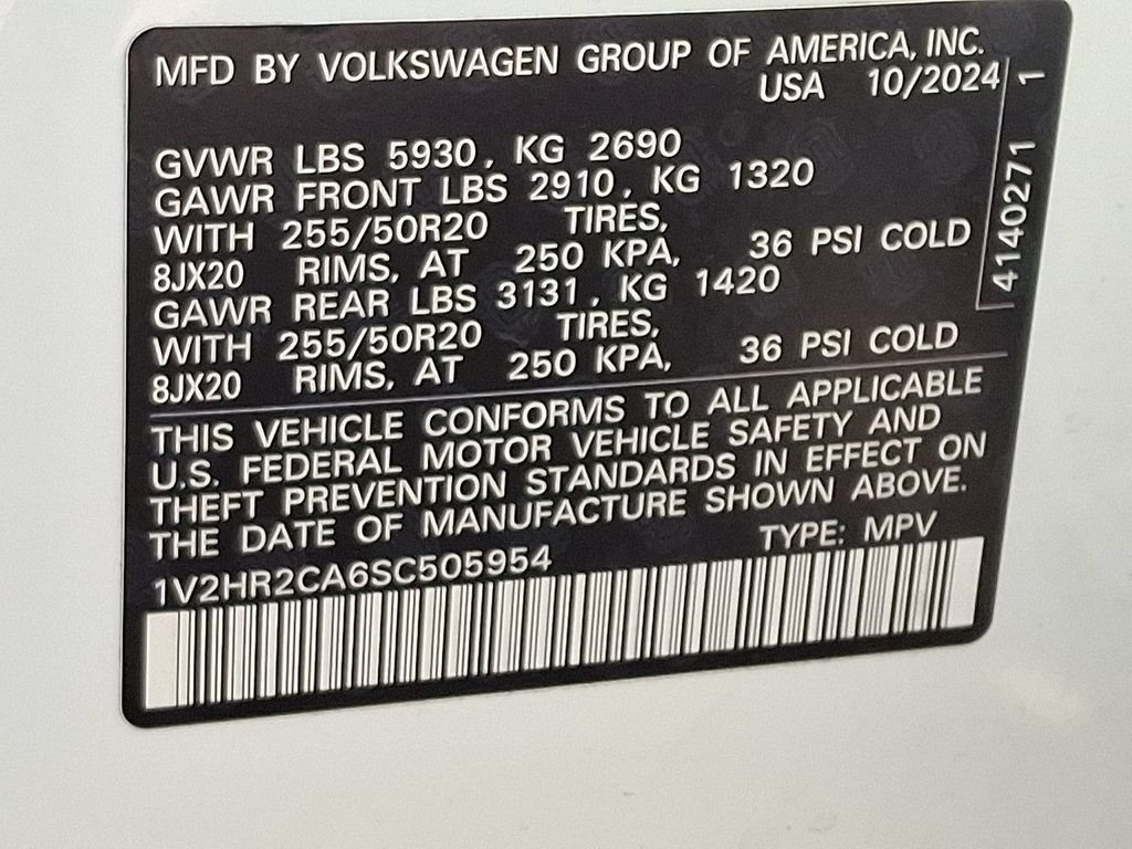 Used 2025 Volkswagen Atlas SE AWD/4WD image 28