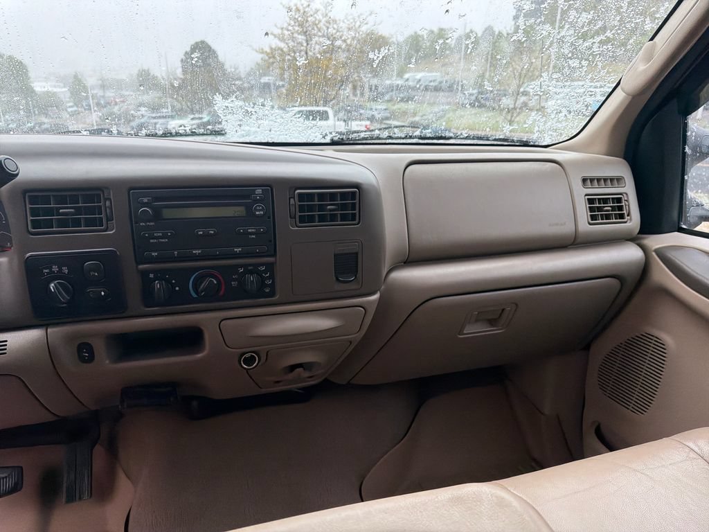 Used 2004 Ford F250 Lariat AWD/4WD image 16