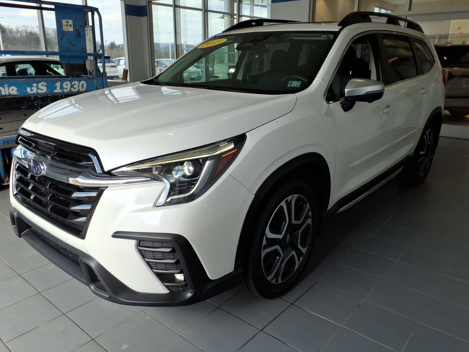 Certified 2023 Subaru Ascent Limited w/ Technology Package image 8