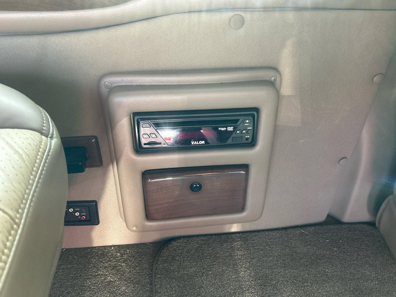 Used 2012 Ford E-150 and Econoline 150 w/ RV Plus Pkg image 23