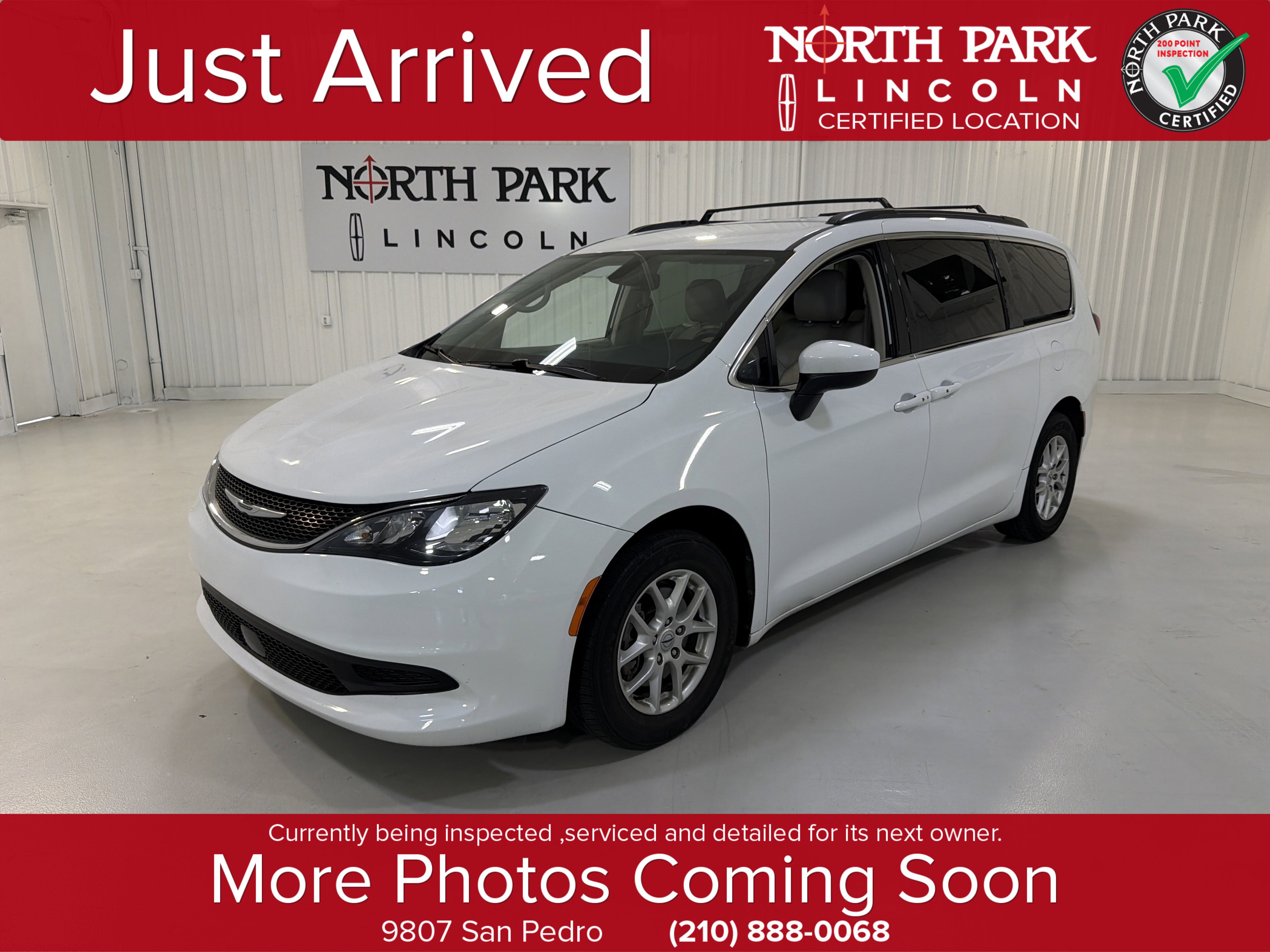 Used 2021 Chrysler Voyager Lxi image 1