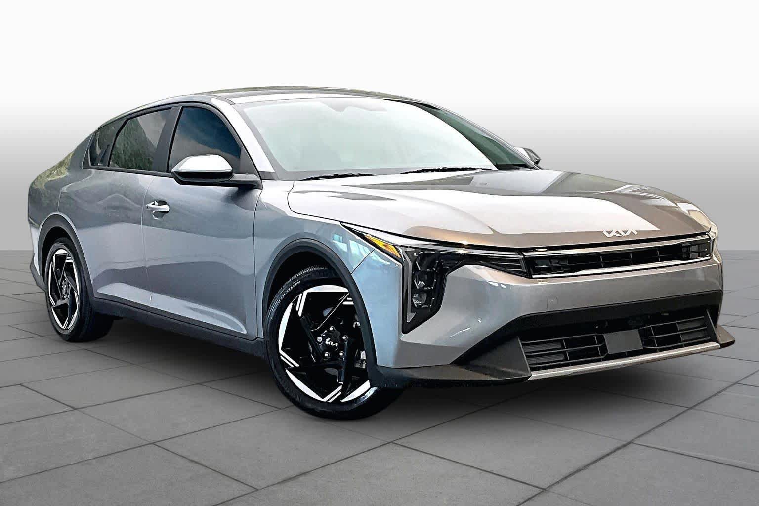 Used 2025 Kia K4 EX FWD image 3
