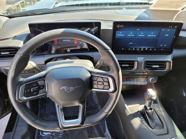 Used 2025 Ford Mustang Coupe image 14