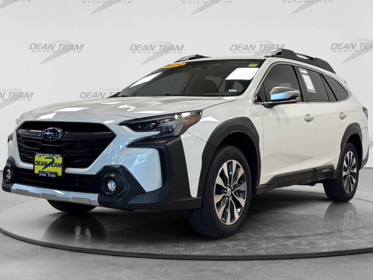Used 2024 Subaru Outback Touring XT AWD/4WD image 3
