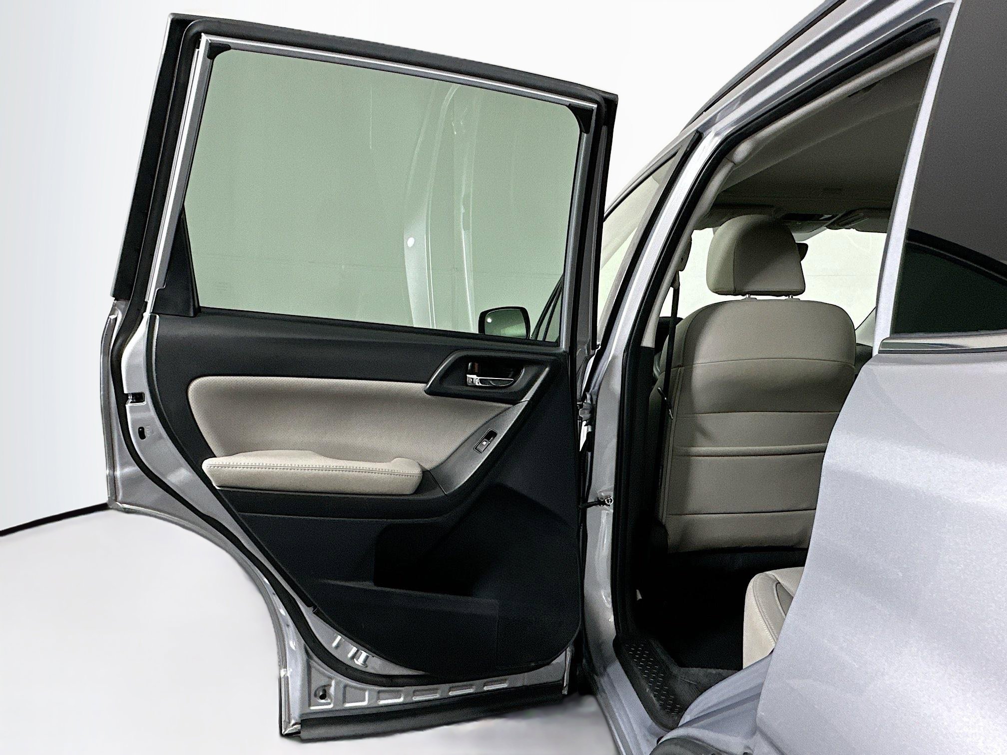 Used 2017 Subaru Forester 2.5i Limited image 33