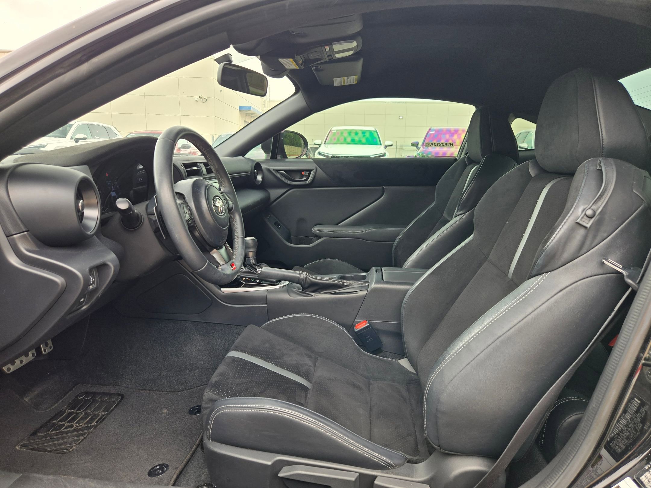 Used 2023 Toyota GR86 Premium RWD image 9