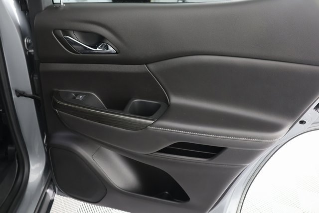 Used 2023 GMC Acadia SLT w/ Elevation Edition image 29