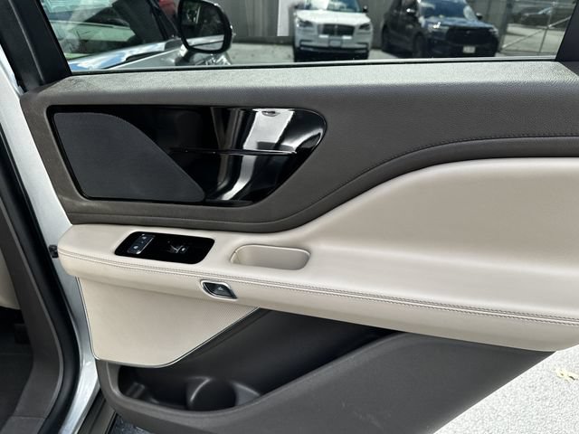 Certified 2024 Lincoln Aviator AWD w/ Elements Package image 40