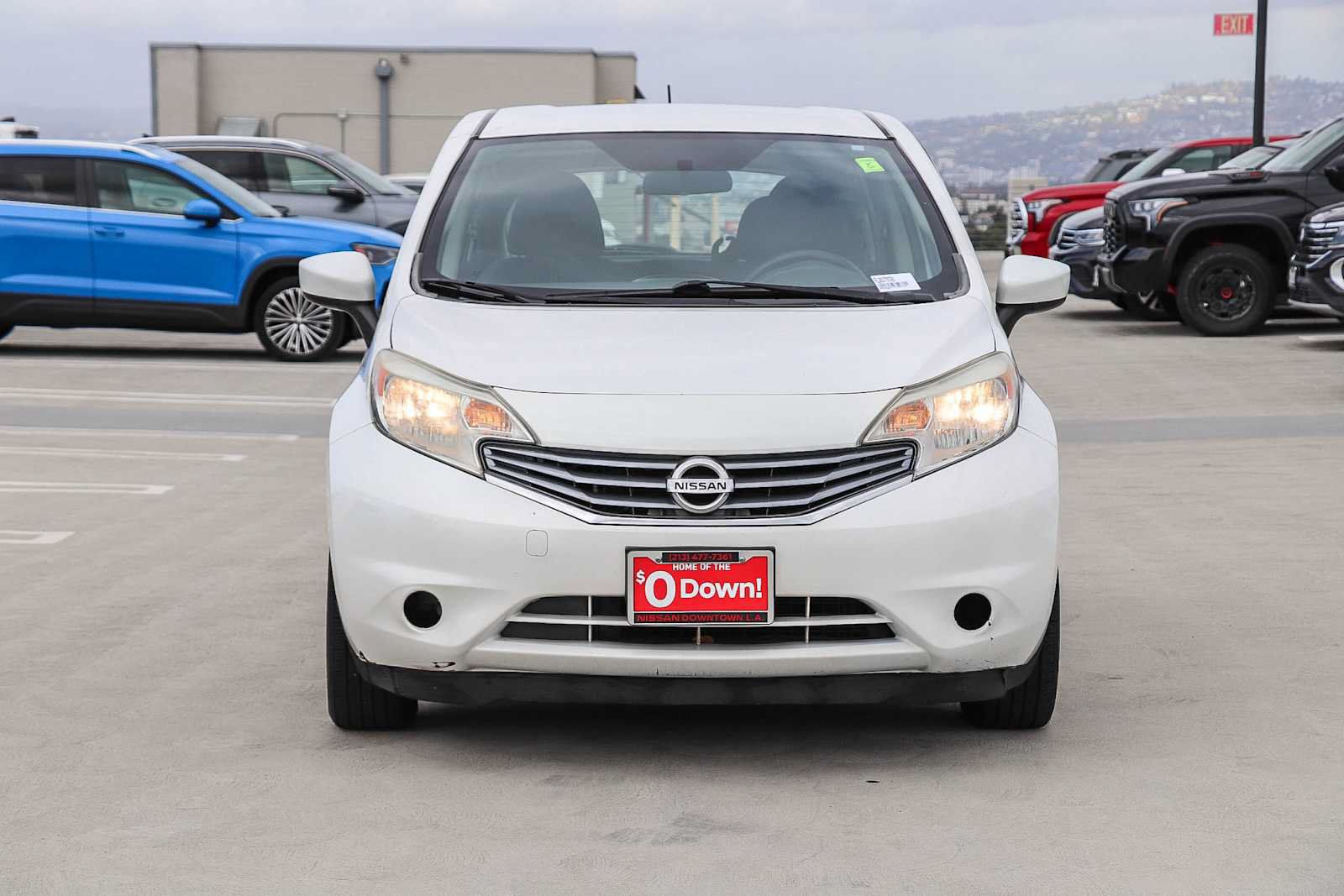 Used 2015 Nissan Versa Note SV FWD image 2